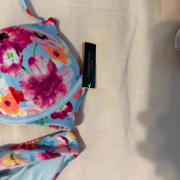 Victorias Secret bikini set - Picture 2 of 7